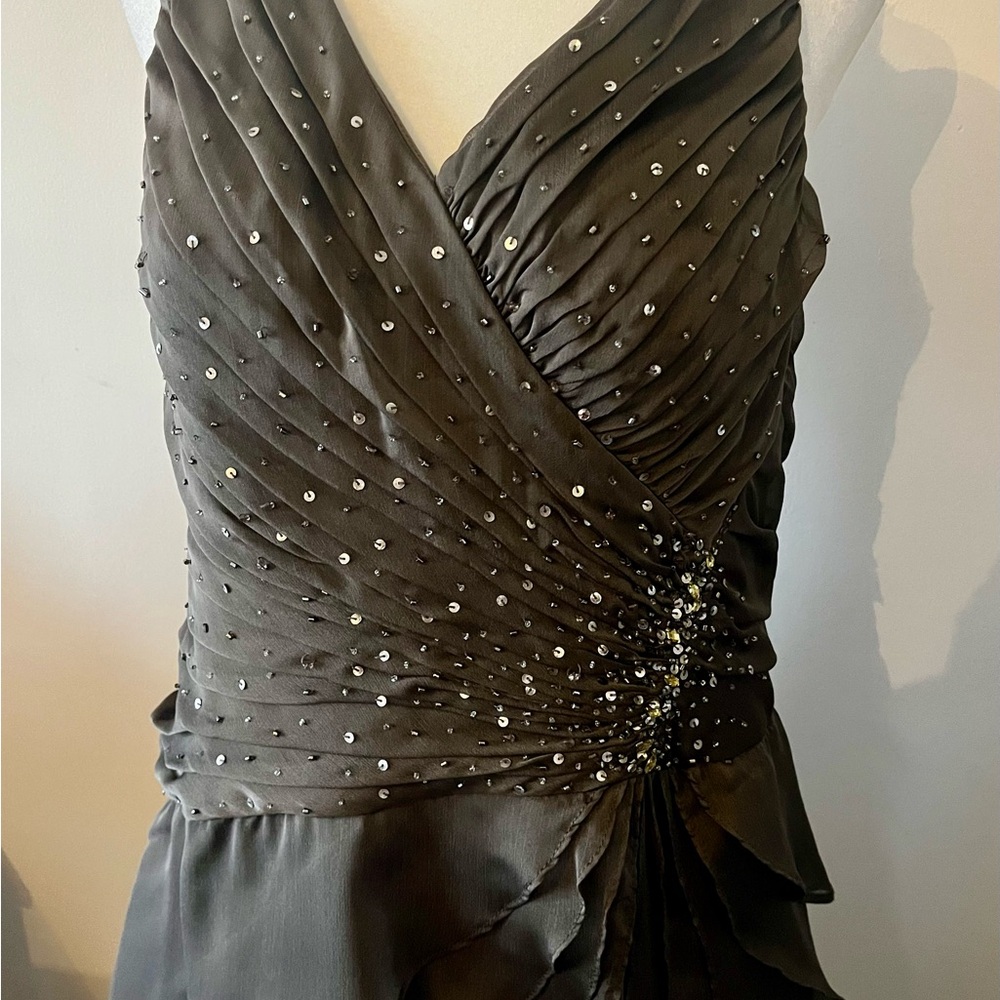 Ignite Evenings by Carol Lin 12P full length gown - Picture 2 of 11